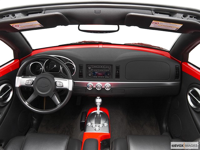 2004 Chevrolet Ssr Photos Interior Exterior And Color Options