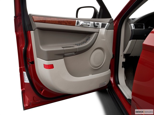 2006 Chrysler Pacifica Interior Photos, Color Options ...