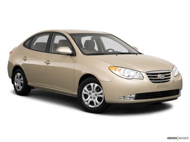 2010 Hyundai Elantra Read Owner And Expert Reviews Prices Specs