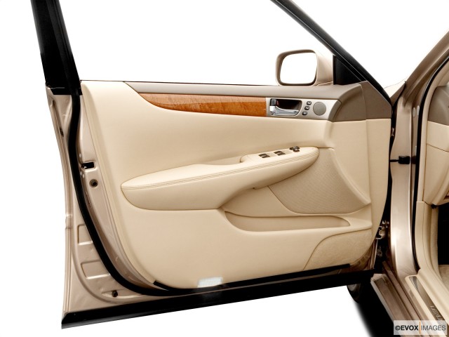 2005 Lexus ES | Read Owner and Expert Reviews, Prices, Specs