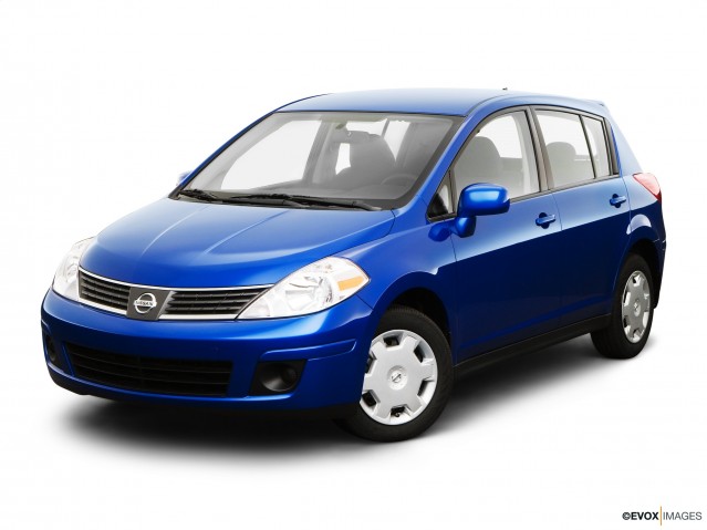 2008 nissan versa mpg gas type fuel tank size vehicle history