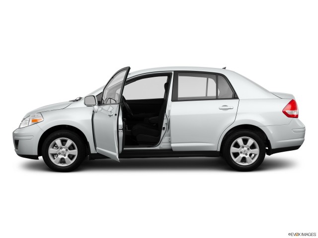 2011 Nissan Versa Reviews | Read Owner & Expert Reviews