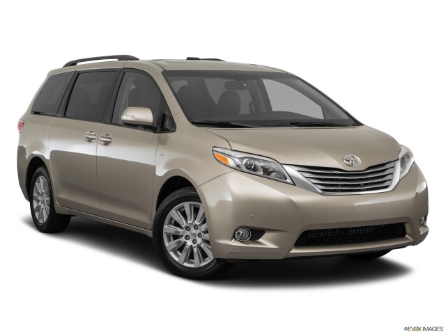 2017 Toyota Sienna Read Owner And Expert Reviews Prices