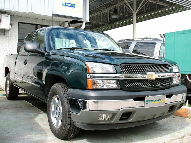 https://www.vehiclehistory.com/uploads/2006-Chevrolet-Silverado-1500.jpeg