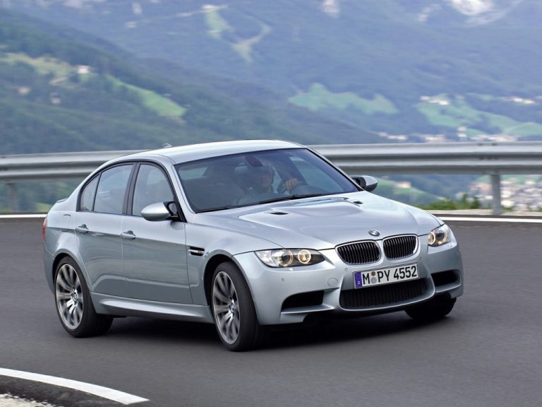 5 Reasons Why the E93 BMW 3 Series Is the Best Used Convertible