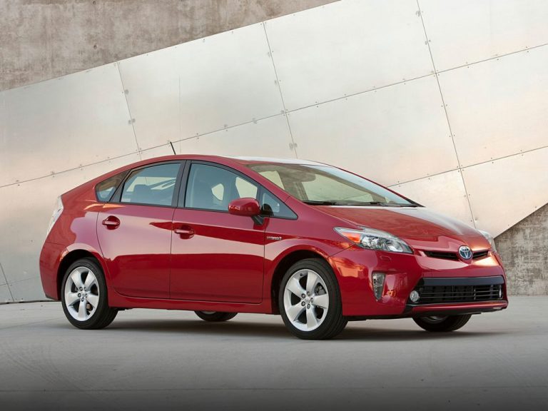 Voiture électrique low cost Toyota : 2 places et 60 km/h max - Challenges