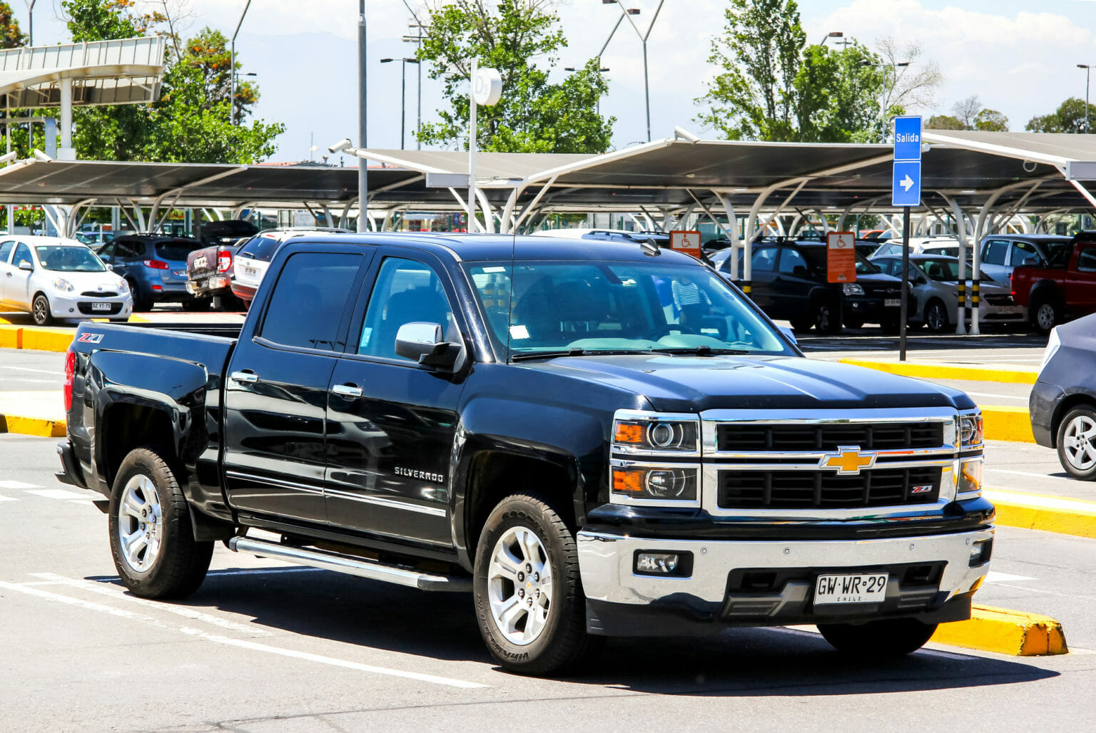 How to Remove the Speed Limiter on a Chevy Silverado VehicleHistory