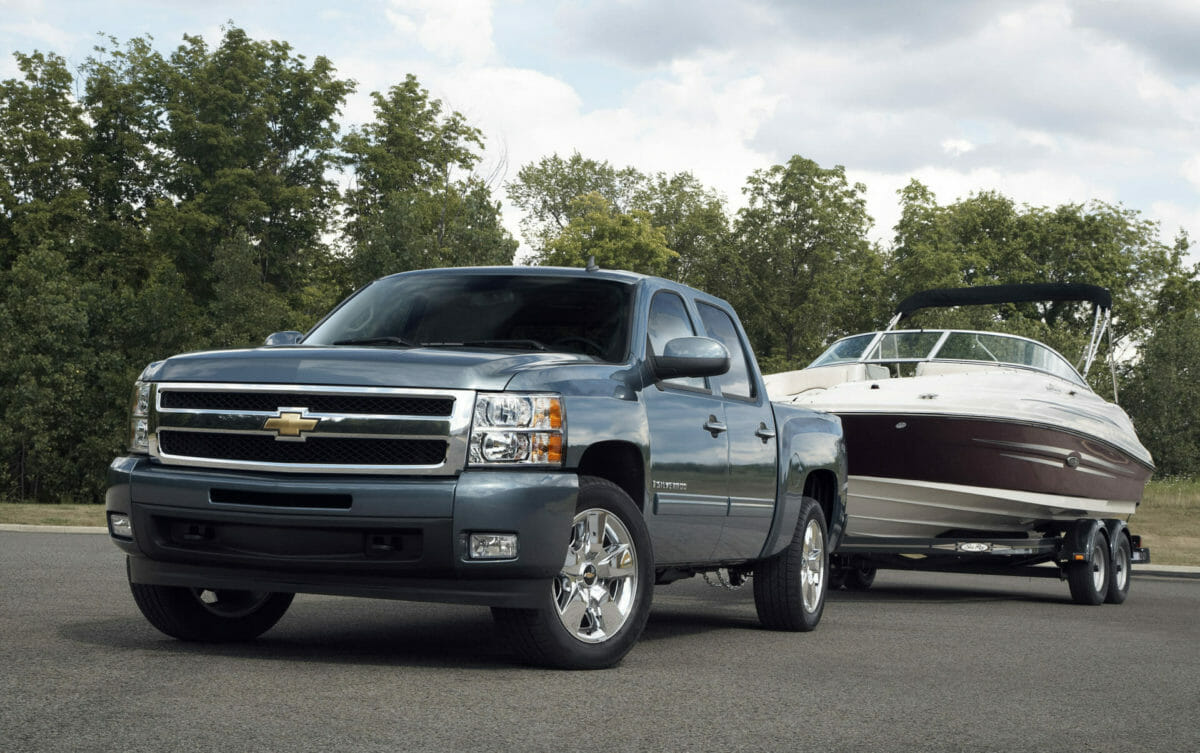 2009 Chevrolet Silverado - Photo by Chevrolet